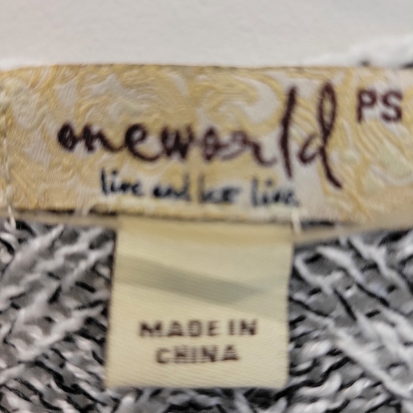 Live & Let Live One World 2 Tone Loose Knit Pullover Top Light Weight Top PS - Picture 3 of 7